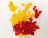 蒸し鶏と夏野菜の彩り豊かなミックスパフェ作り方3写真