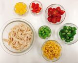 蒸し鶏と夏野菜の彩り豊かなミックスパフェ作り方4写真