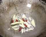 鶏肉と豚肉の旨辛スンドゥブ納豆チゲ作り方2写真