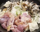 鶏肉と豚肉の旨辛スンドゥブ納豆チゲ作り方3写真