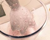 冷凍いちごとバナナのスムージー作り方2写真