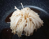 エノキ茸まるごとソテー 卵黄のせ作り方4写真