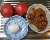 ☆ピリ辛肉味噌で♪トマトのファルシー☆作り方1写真