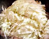 極簡単！鶏セセリとキャベツの炒め物作り方3写真