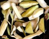 茄子エリンギ・ベーコンのチーズカレー炒め作り方2写真
