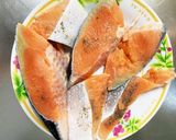 ゴロゴロ野菜鮭アクアパッツァ風作り方1写真