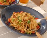 夏野菜とチキンのバター醤油パスタ作り方6写真