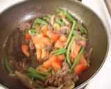 ☆いんげんと牛肉のイタリア～ン風炒め☆作り方5写真