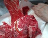 トマトとチーズの牛肉巻き。安い肉で十分作り方3写真