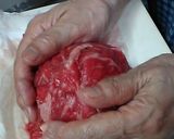 トマトとチーズの牛肉巻き。安い肉で十分作り方4写真