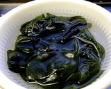 酸っぱく無い♪きゅうりとわかめのサラダ作り方1写真