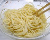 簡単！混ぜパスタ☆海鮮カルボナーラ作り方5写真