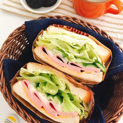 簡単カフェ風！ハムチーズサラダサンド by アイミ｜ラクうま幸せごはん