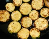 ズッキーニと鶏のマヨ炒め作り方3写真
