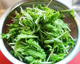 水菜とじゃがいものマヨネーズ炒め作り方1写真