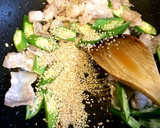 オクラとみょうがと豚バラ肉の和風パスタ♪作り方4写真