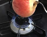 簡単 桃の皮むき ガス火使用作り方2写真