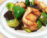 簡単♪香ばし鶏肉と茄子のニンニク醤油炒め作り方5写真
