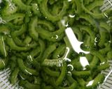 苦くない！ゴ−ヤとツナの和え物作り方4写真