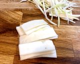 大根皮と鯖味噌缶詰のきんぴら作り方1写真