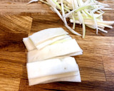大根皮と鯖味噌缶詰のきんぴら作り方1写真