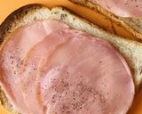 ハム＆チーズのケチャップトーストサンド作り方1写真