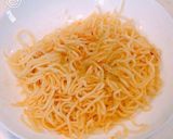 レンジで簡単！蒸し麺で、ペペロンチーノ作り方5写真