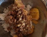 納豆とチキンナゲットのご飯(+きゅうり)作り方3写真