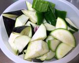 夏野菜とチキンのタンドリー炒め作り方3写真