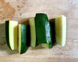 お弁当にも!ズッキーニの肉巻き作り方1写真