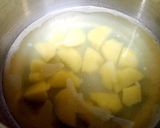 叩き梅とじゃが芋の白味噌汁作り方2写真