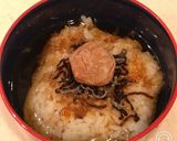 自家製梅干し、塩こんぶ、おかかの麦茶漬け作り方2写真