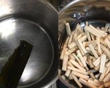 鯖とごぼうの味噌煮・大葉風味作り方2写真