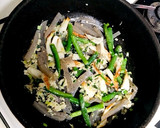 余り餃子のタネで作る♪中華餡がけ野菜炒め作り方2写真