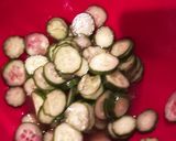鮭のふりかけでキュウリの酢の物！作り方1写真
