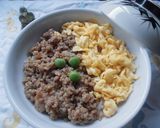 鶏そぼろの2色丼♪作り方3写真