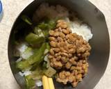 納豆とピーマンのたっぷりかつお節ご飯作り方2写真