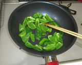 お弁当に☆ピーマンとちくわの麺つゆ炒め作り方3写真