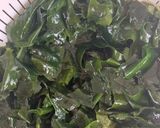 冷やし梅わかめ蕎麦作り方1写真