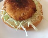 朝食にクリームコロッケバーガー！作り方4写真