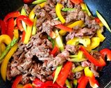夏野菜と牛こまのチンジャオロースー風炒め作り方5写真