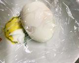 ゆで卵とミニトマトのチリケチャマヨサラダ作り方1写真