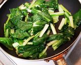 ごま油香る☆小松菜のシャキシャキ炒め煮作り方4写真
