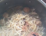 肉団子入りタケノコとキノコの味噌汁作り方5写真