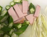 オクラとハムのスープ作り方1写真