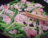 ちび達大好き★豚肉とにんにくの芽炒め♪作り方2写真