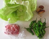 キャベツと豚肉と獅子唐のごま酢味噌炒め♪作り方1写真