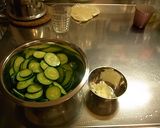　＃大量消費　きゅうりのガリバタ炒め作り方1写真