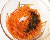 レンジで簡単！にんじんの七味ゴマ油和え作り方3写真