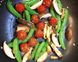 トマトと夏野菜のガーリック炒め作り方8写真